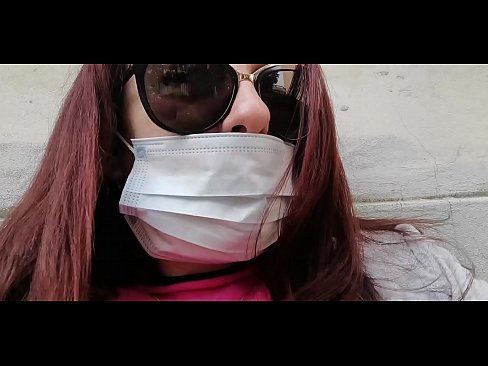 ❤️ Bidh Nicoletta a’ faighinn dìoghaltas air a nàbaidh agus pees anns a ’gharaids aige (cuarantine Eadailteach sònraichte Covid19) ❤️❌  Fucking  leinn  ﹏
